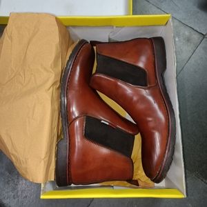 Chelsea boot
